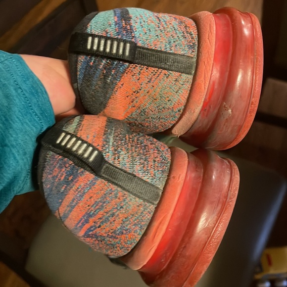 Nike Flyknit Max Multicolored Sneakers - Picture 8 of 10